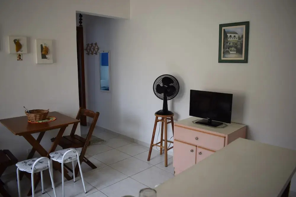 Apto 1 Quarto com Varanda e Estacionamento perto da praia