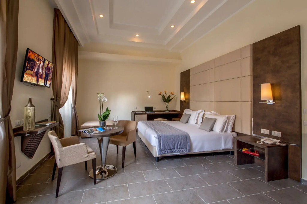 Hearth Hotel
