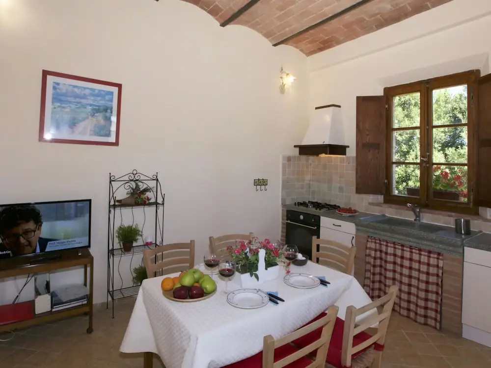 Farmhouse in Tuscany near Siena & Hot Springs