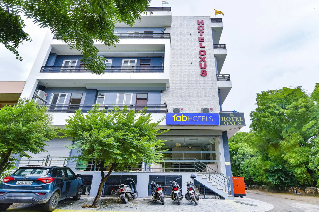 FabHotel Oxus
