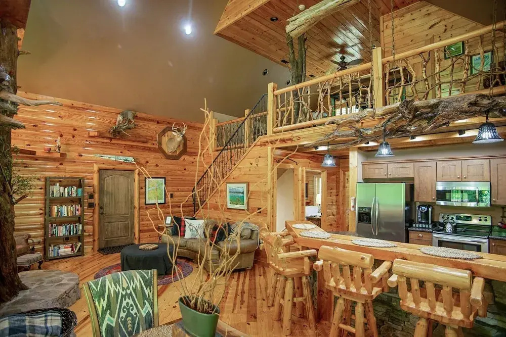 Iron Mountain Lodge 3 Bedroom Cabin by RedAwning