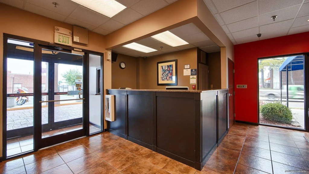 Best Western Plus Gen X Inn