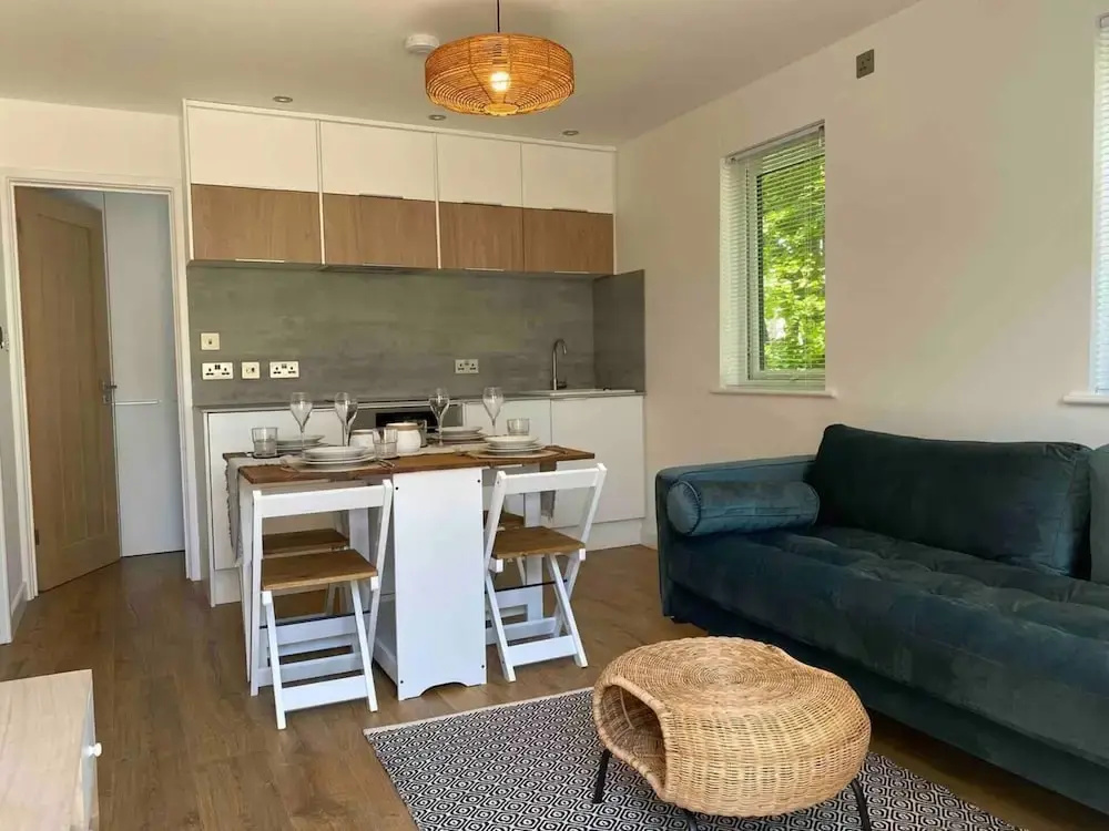 Stunning 2-bed Self Contained Oasis in Eastbourne