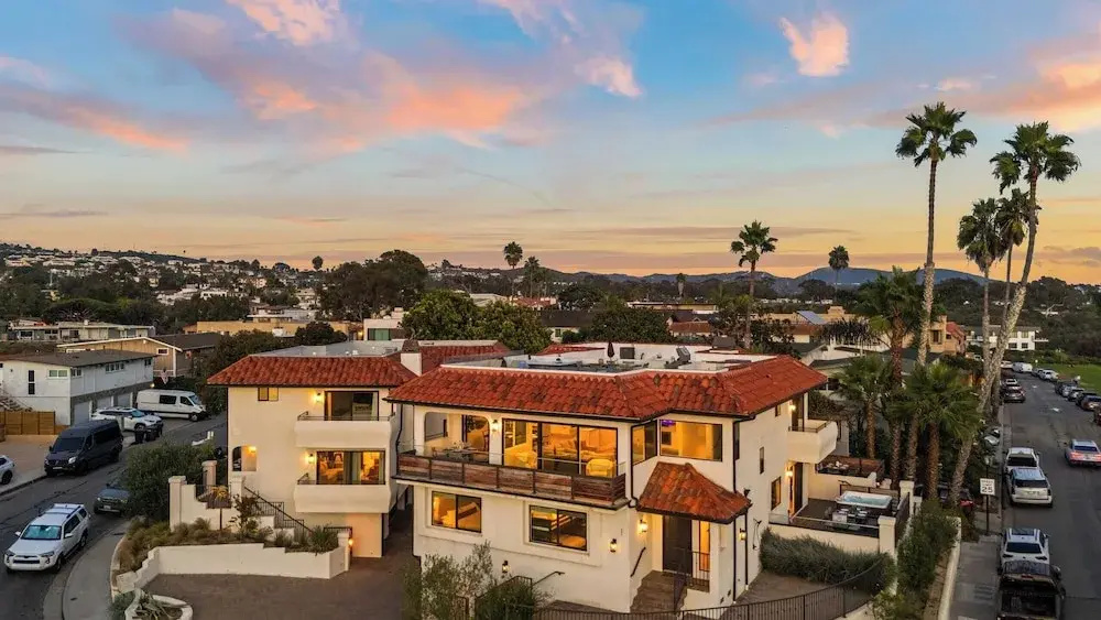 Rooftop w/ Hot Tub, Firepit, Ocean Views 259 Trailhead Trestles 1 by Avantstay