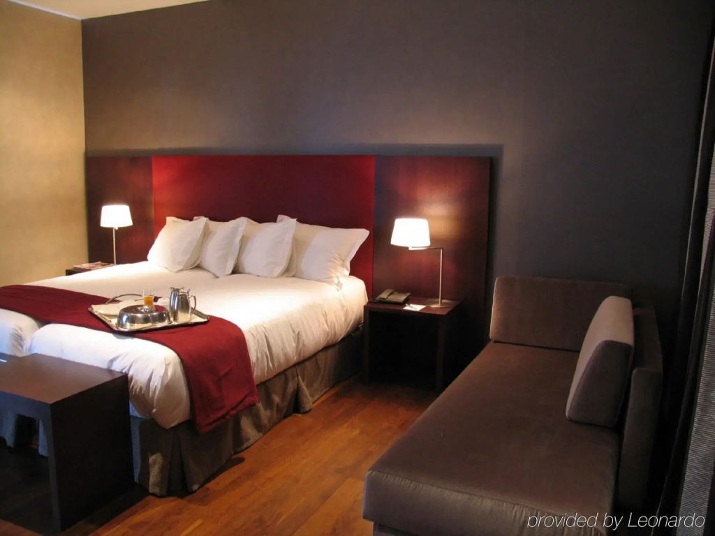 Hotel NH Poznan