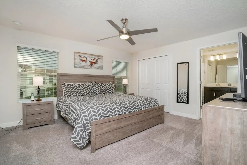 1566plunker 4 Bedroom Townhouse by RedAwning