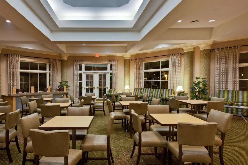 La Quinta by Wyndham USF (Near Busch Gardens)