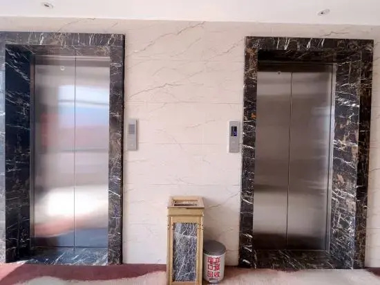 Yingjiang Triumph Hotel