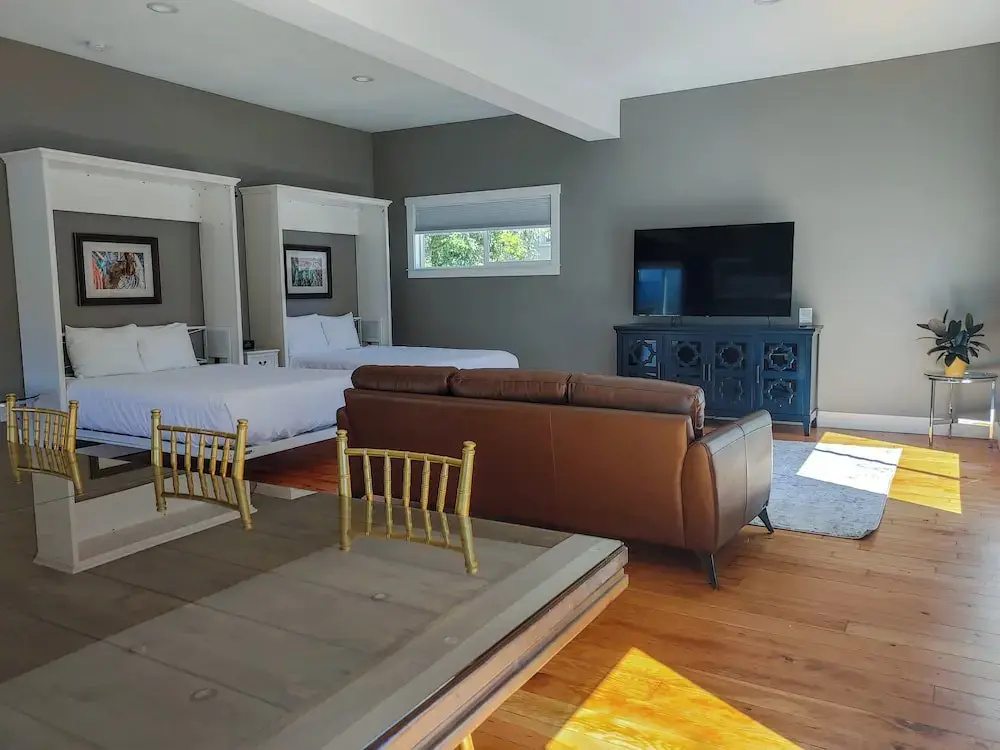 Majestic Inn and Spa