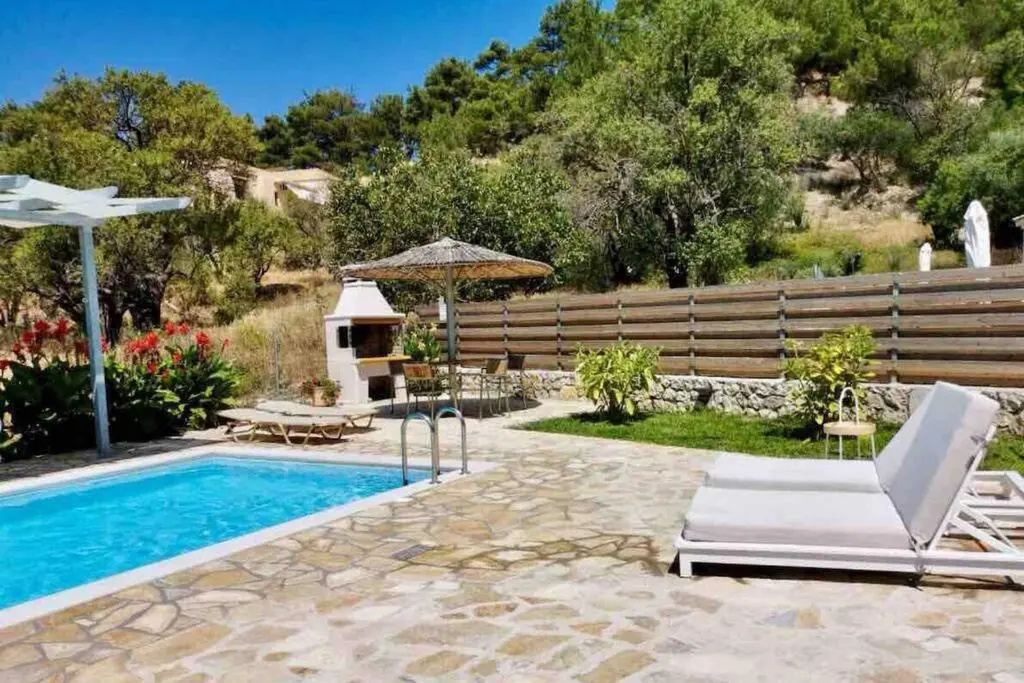 Sea Breeze Apartments - n.1 with private pool
