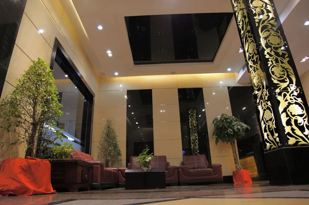 Champs-Elysees Hotel