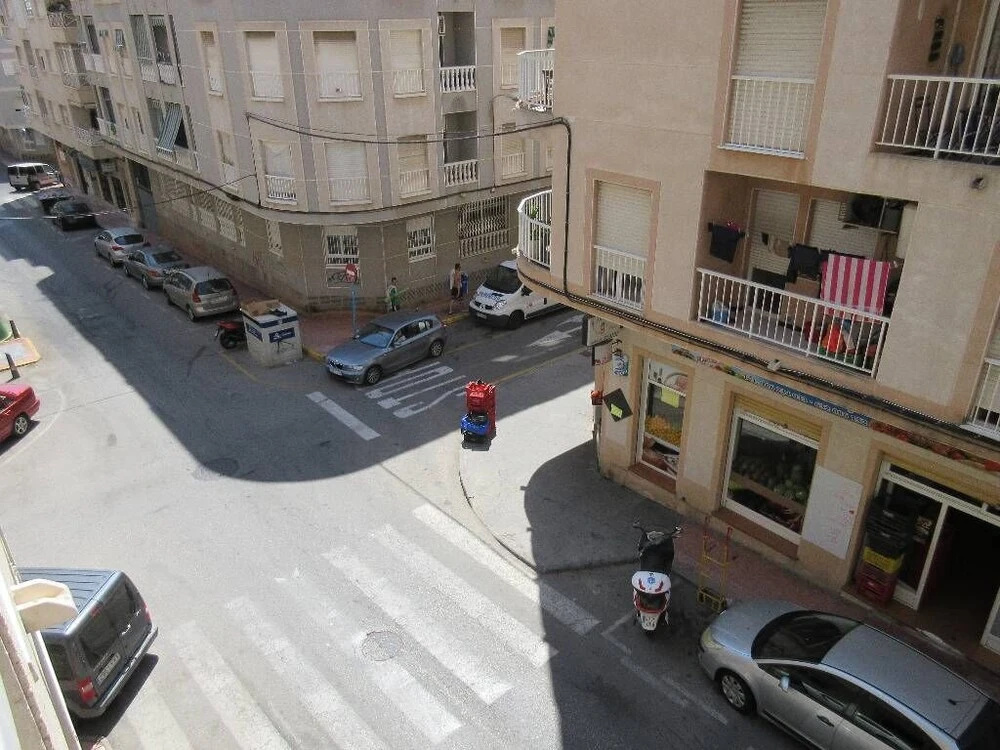Nice Apartment Downtown - 15 minutes from the sea