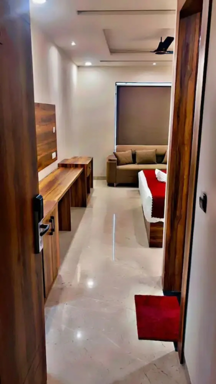 Hotel Majestic Heights Agra