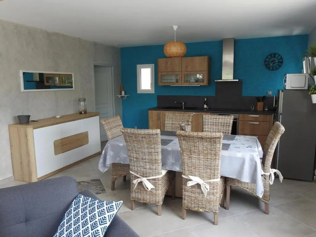 Gîte au bord du lac avec terrasse, idéal pour la famille - FR-1-611A-17
