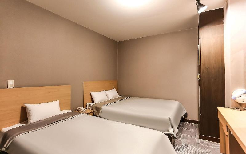 Jeju Sanjimul Hotel