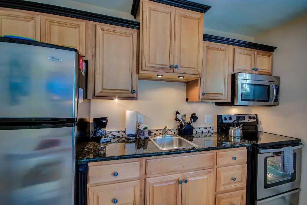 Five Palms Suite 109 - Daily - Weekly - Monthly