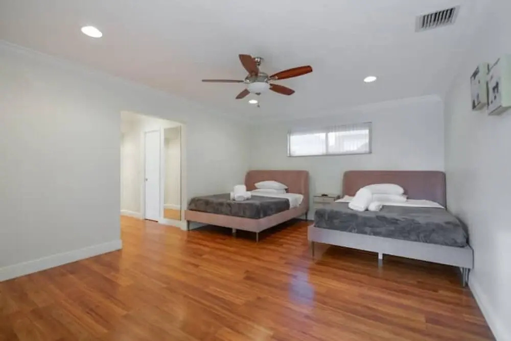 3 Bedroom Spacious Private Pool House In Hollywood