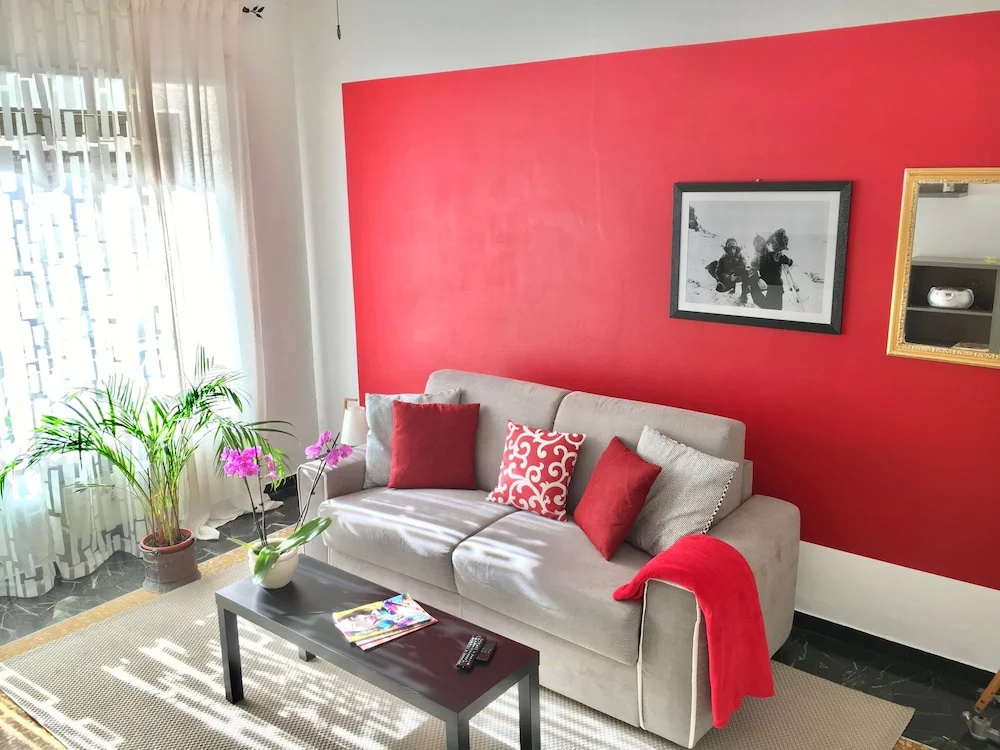 Genova Center Apartment - San Martino