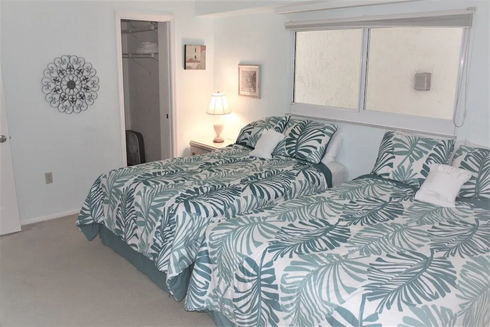 Jamaica Royale 304 - 2 Br Condo