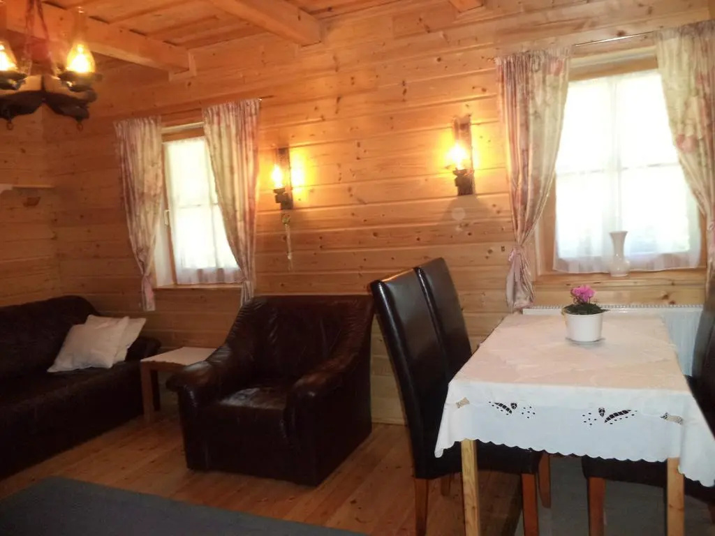 Kinga House