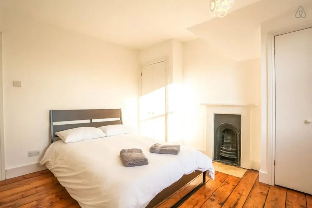 The Richmond Retreat - Beautiful & Central 9bdr Victorian Homes