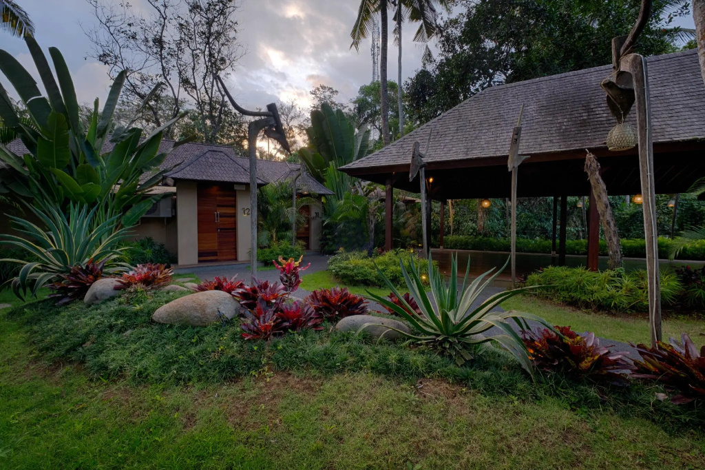Samkhya Villas - Free 1x Floating Breakfast or Minibar