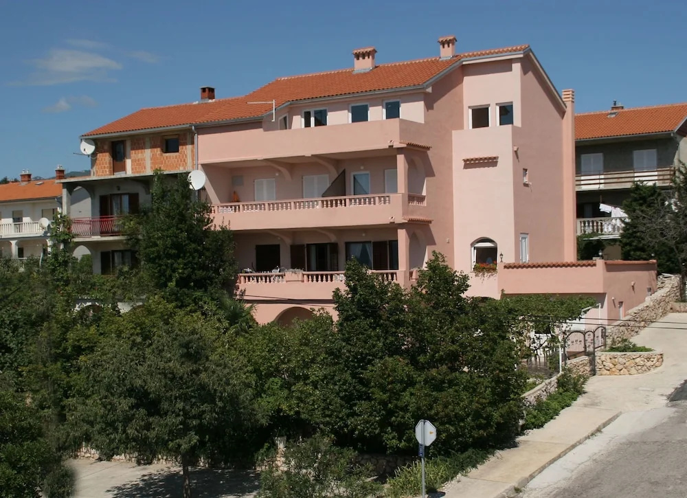 Apartments Ivona 6