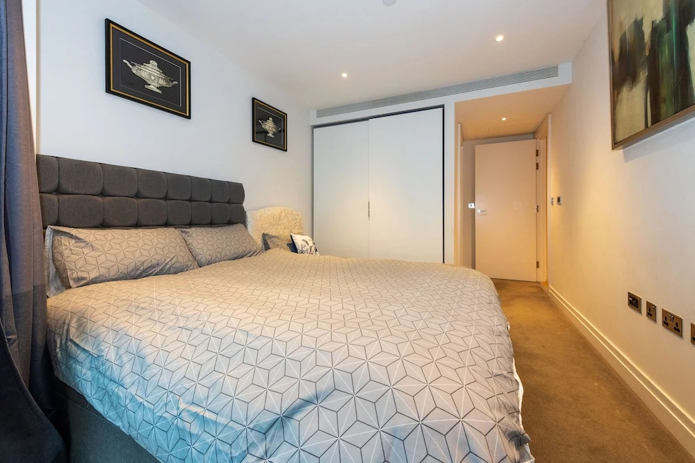 Serene 2 Bed in Central London
