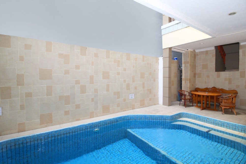 Airy Kartika Plaza Gang Melati 1 Bali