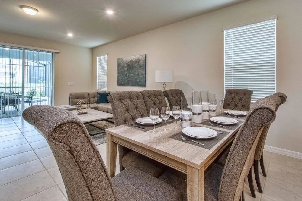 Windsor Island - 7 Bedrooms w/ Pool - 4403WI 7 Home by RedAwning