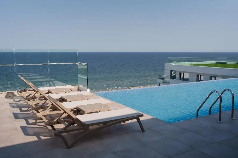 Alezzi Infinity Resort & Spa