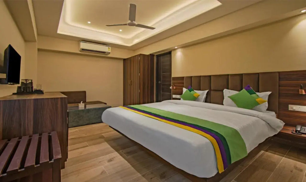 Treebo Pink City Grand