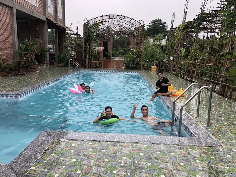 Bau Bi Mini Farmstay Mekong - Tien Giang