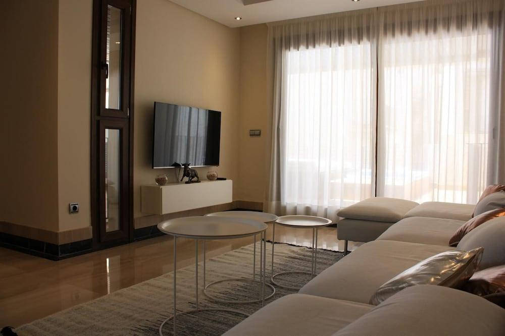 Apartment with Private Swimming Pool