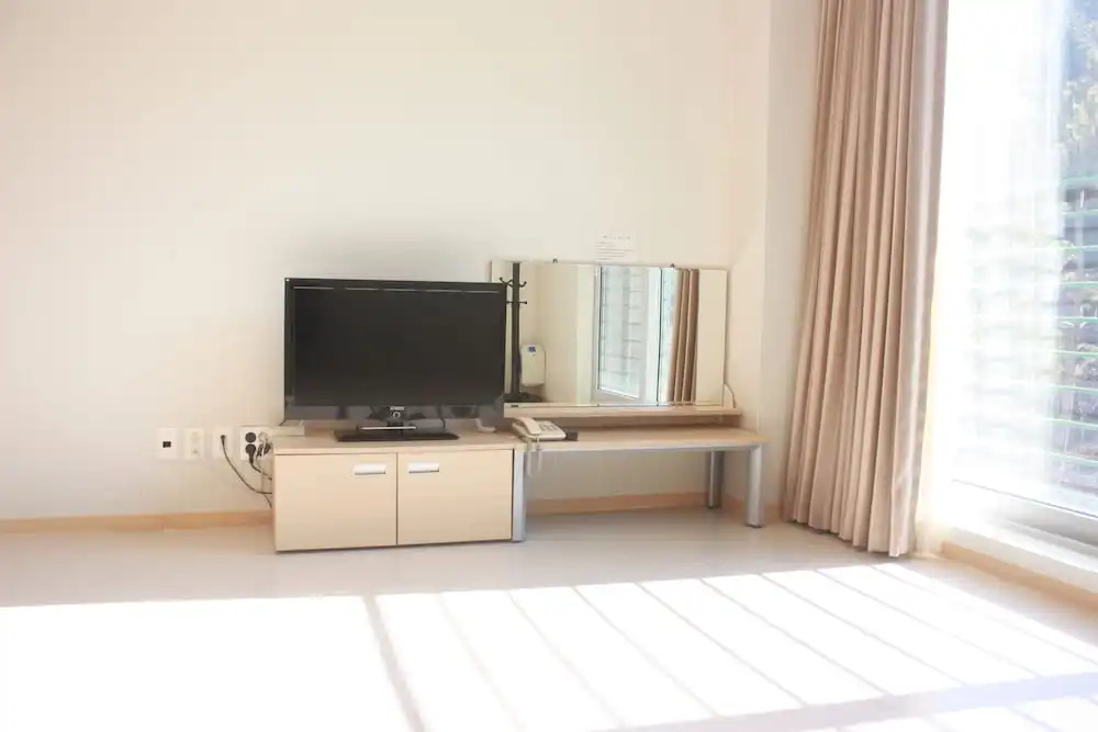 Hanyang Youth Training Center & Resort