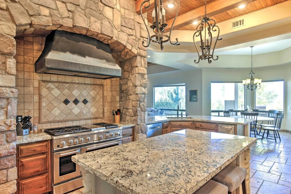 Near Golfing Mesa Villa with Outdoor Oasis and Pool!
