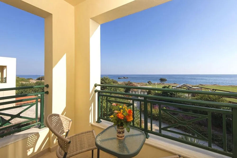 Theretra Kiotari Villas
