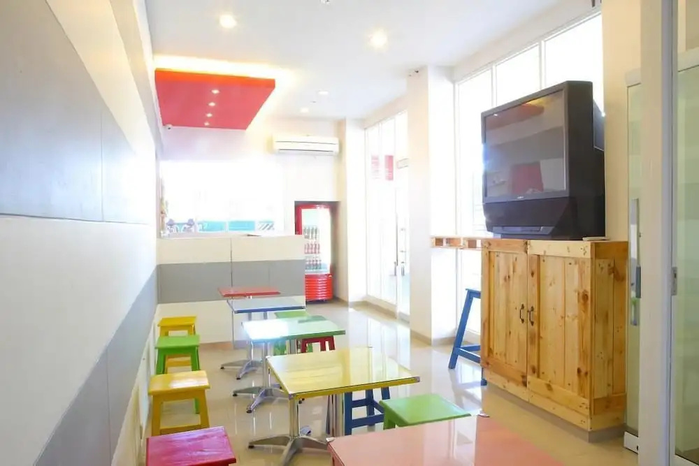 Airy Nagasari H Djok Mentaya 8A