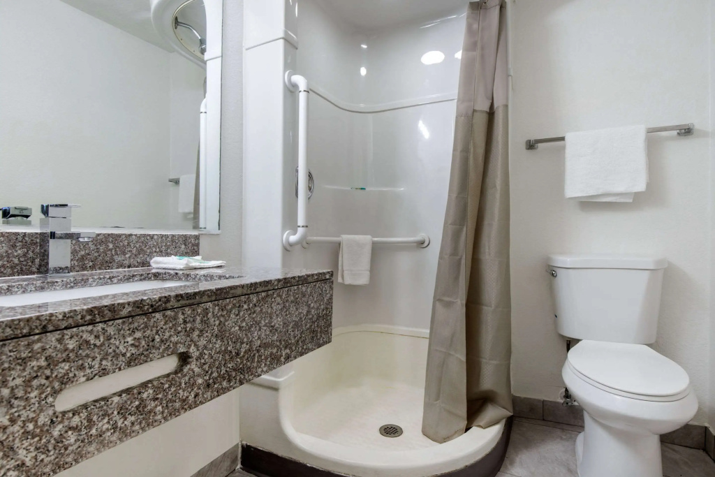 Rodeway Inn Winston Salem Route 52
