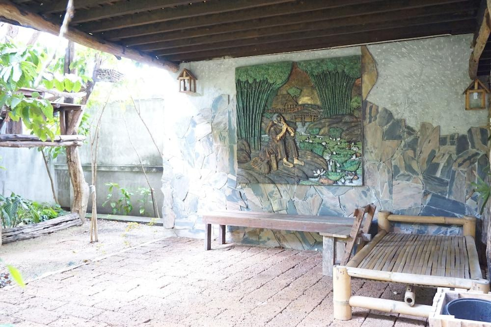 Monpai Resort
