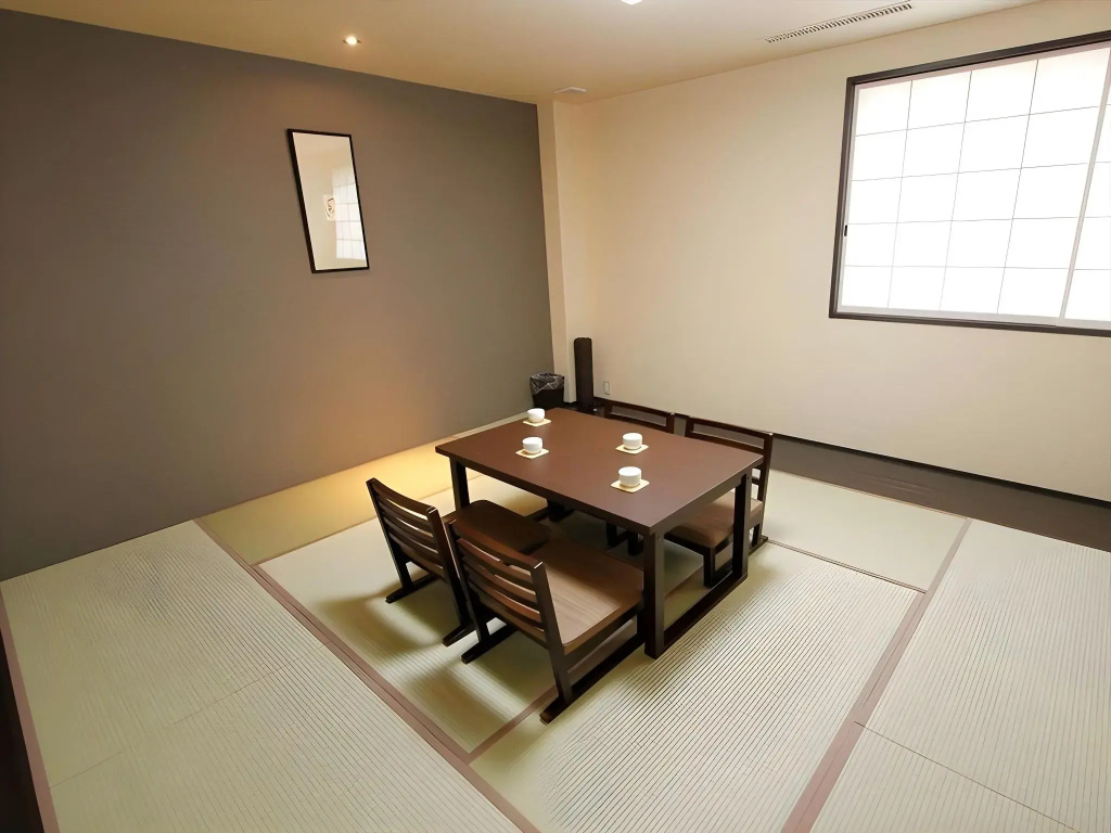 Manza Onsen Nisshinkan