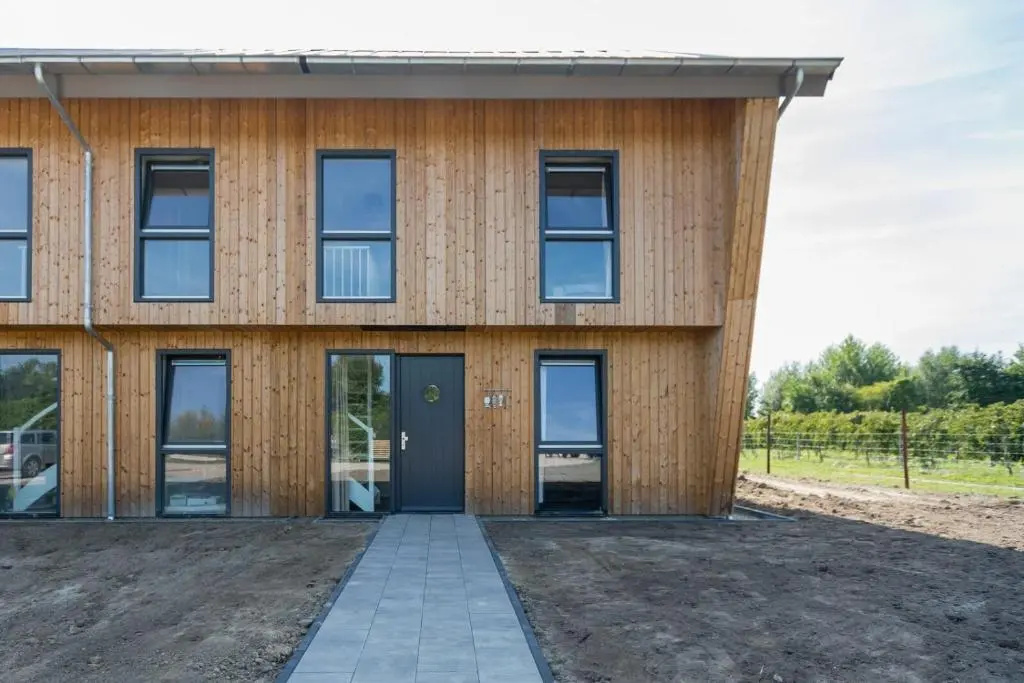 Holidayhome - Vroondijk 2 Vrouwenpolder 'Duinappel en Zonnebes'
