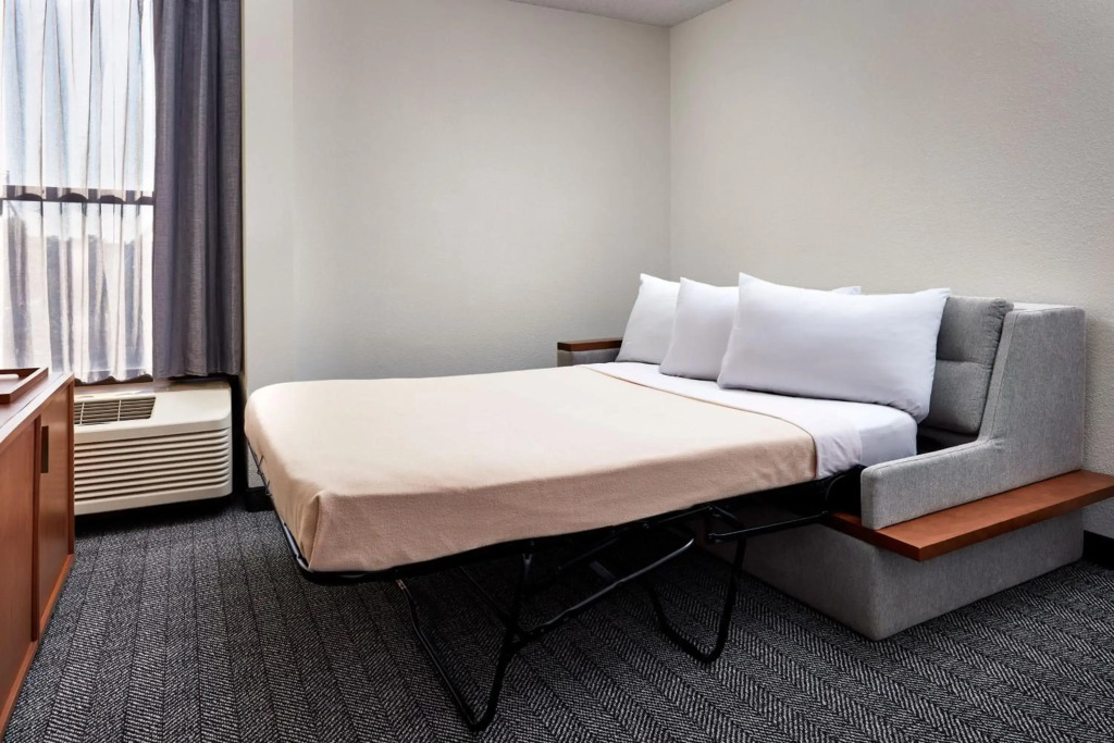 Courtyard Vallejo Napa Valley