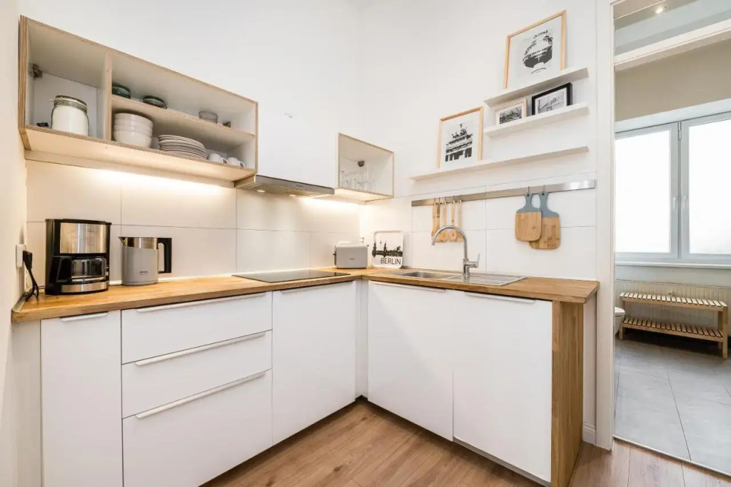 Stylish New Cube Loft II by Berlin-Wall-Apartments