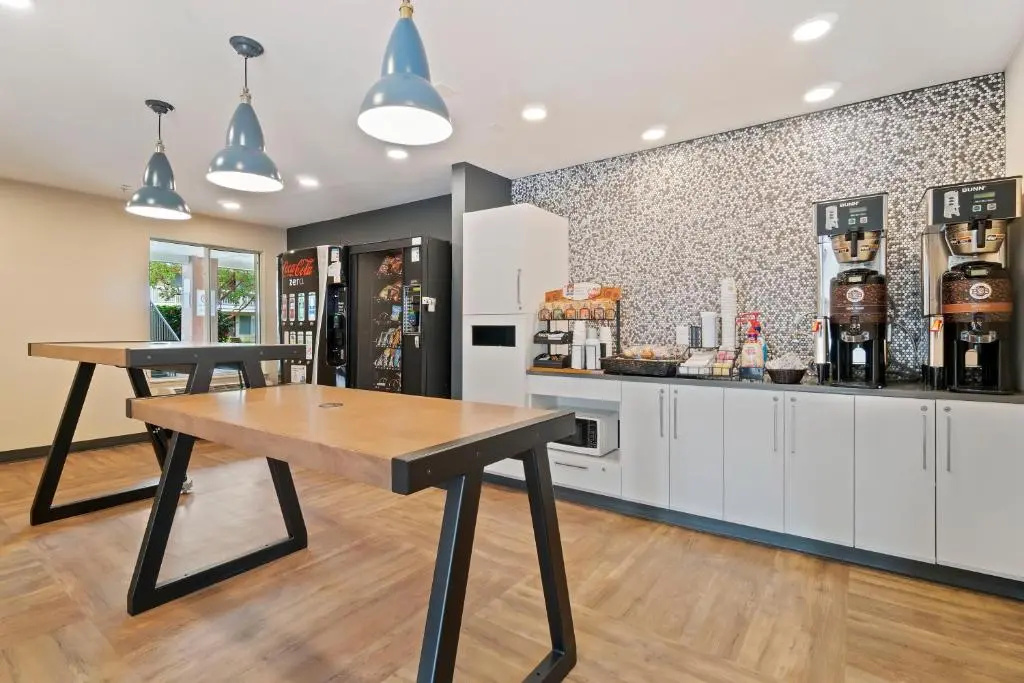 Extended Stay America Suites - San Francisco - San Mateo - SFO