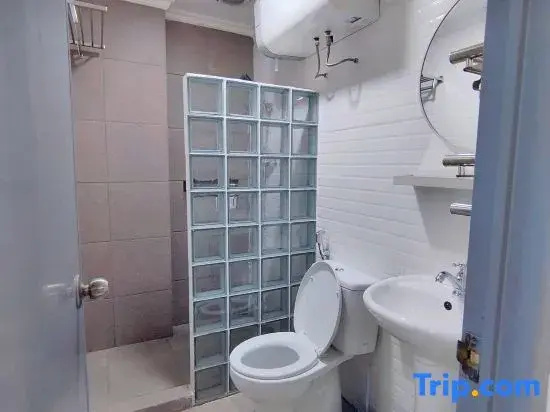 Mediterania Lagoon 3BR less than 5 min drive to JIE expo