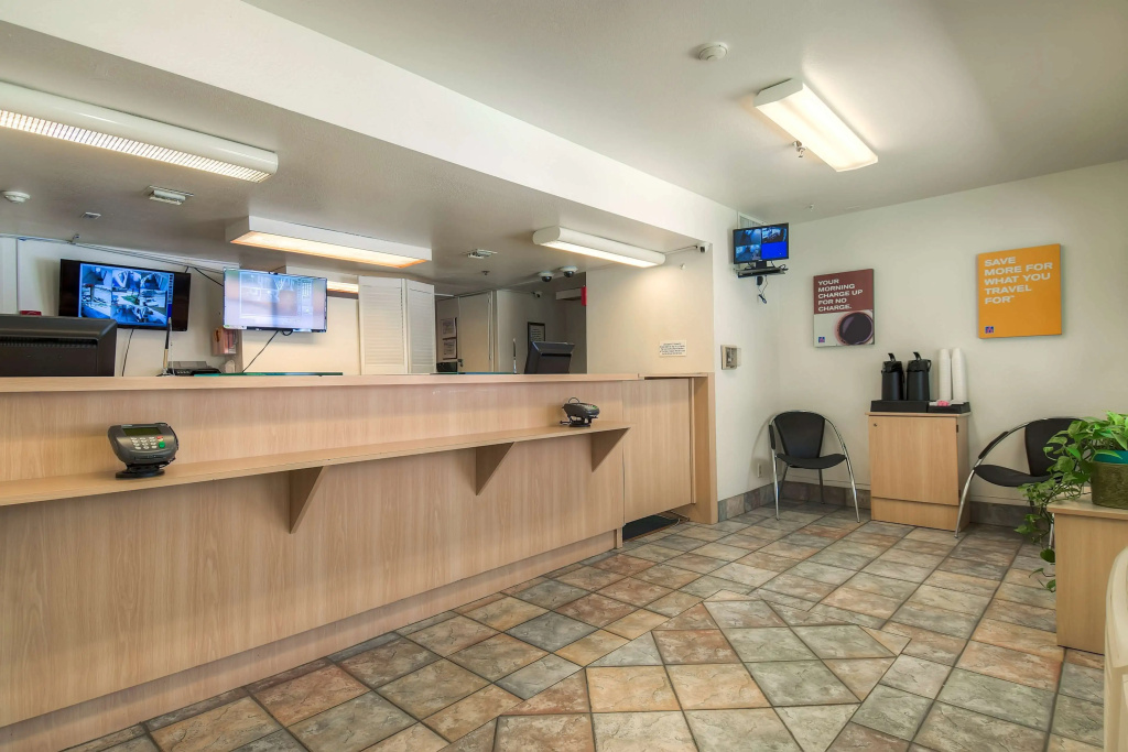 Motel 6-Palm Springs, CA - Downtown