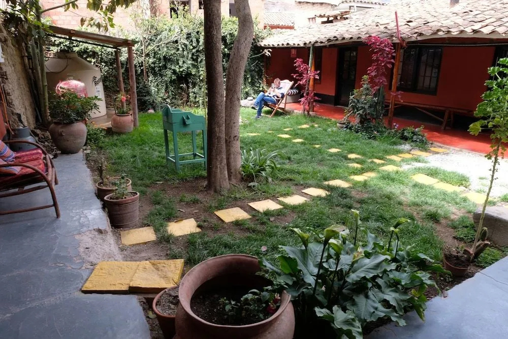 B&B Sun Gate