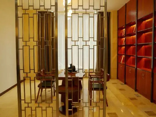 HEBE Joy Hotel (Lianyuan Central Hospital Bus Station)