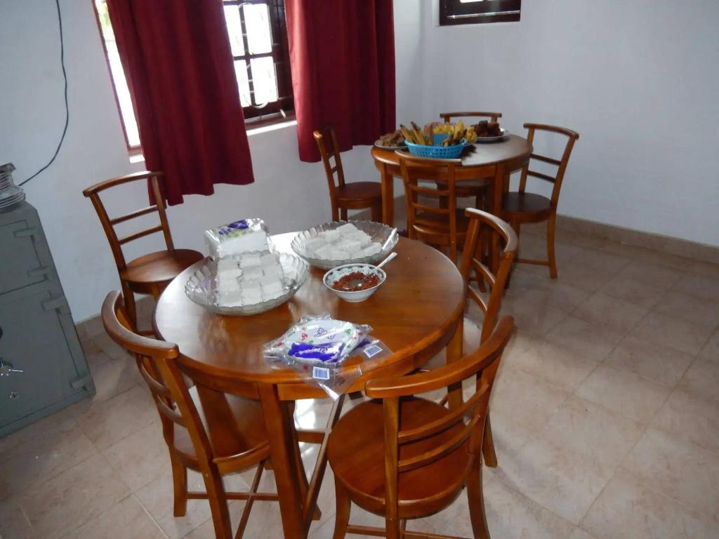 The Hotel Paradise Katunayake airport